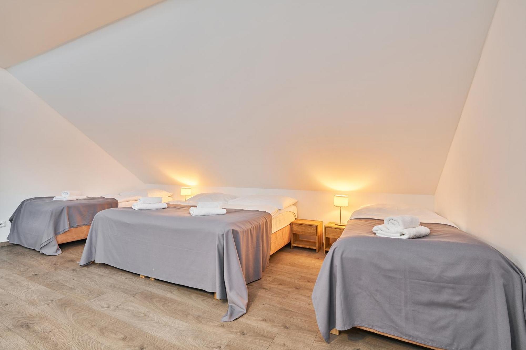 Hotel Obzor Pec pod Snezkou Luaran gambar