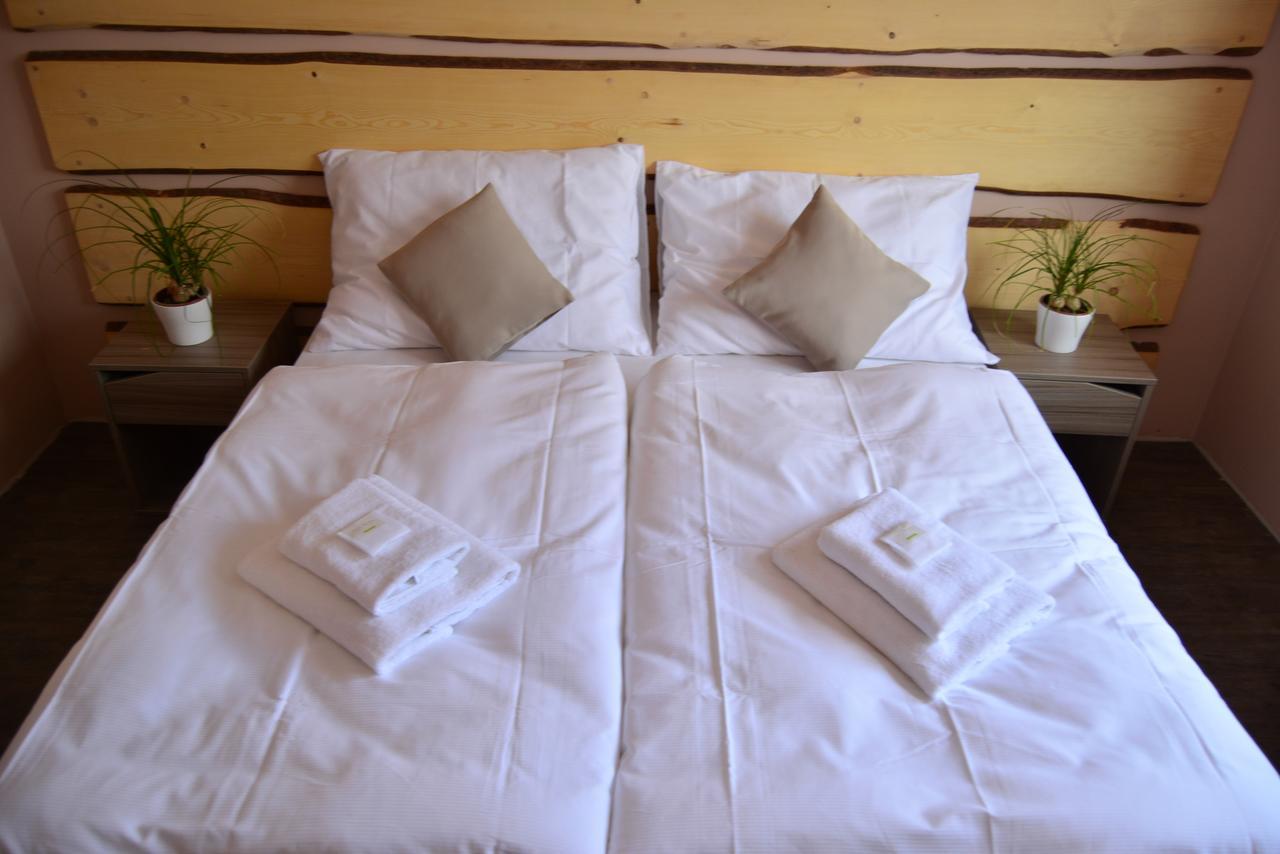 Hotel Obzor Pec pod Snezkou Luaran gambar