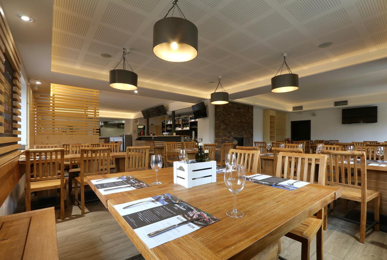 Hotel Obzor Pec pod Snezkou Luaran gambar