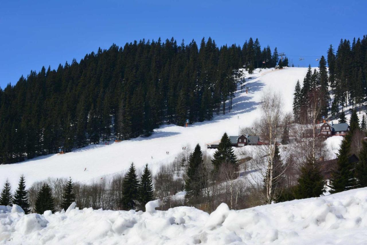 Hotel Obzor Pec pod Snezkou Luaran gambar